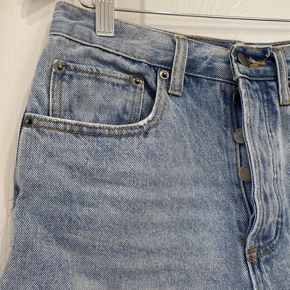 Bermuda Denim Short - Picture 2 of 4